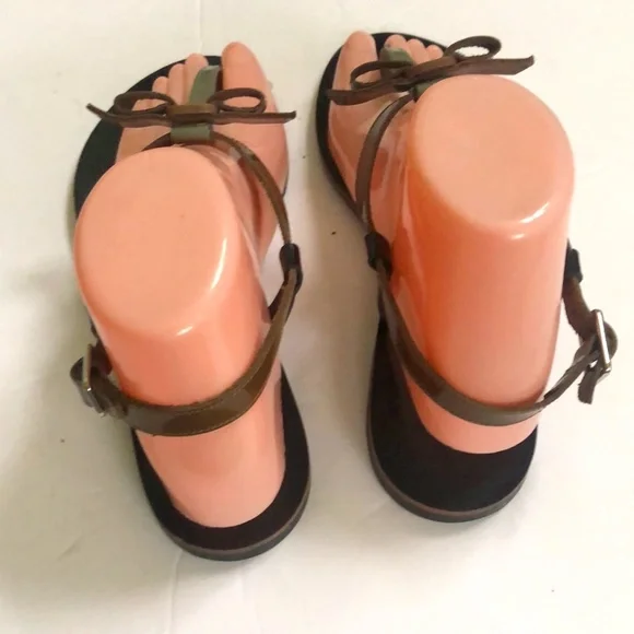 Salvatore Ferragamo Women's Green And Brown Sandals Size 8M